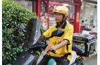 装手机支架交警：不是为难大家是为了安全j